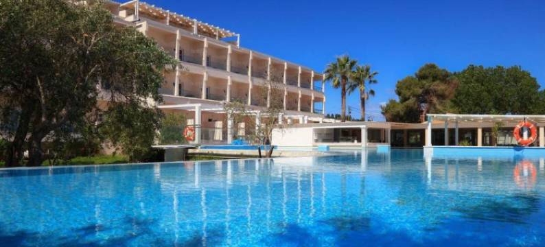 卡沃码头海滩酒店(Cavomarina Beach- Adults Only)图片