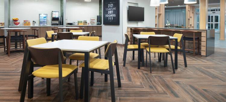 达拉斯麦金尼万枫酒店(Fairfield Inn & Suites Dallas McKinney)图片