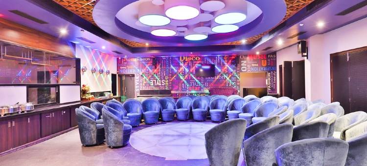 OYO 13479 纳克萨特拉大酒店(OYO 13479 Hotel Grand Nakshatra)图片