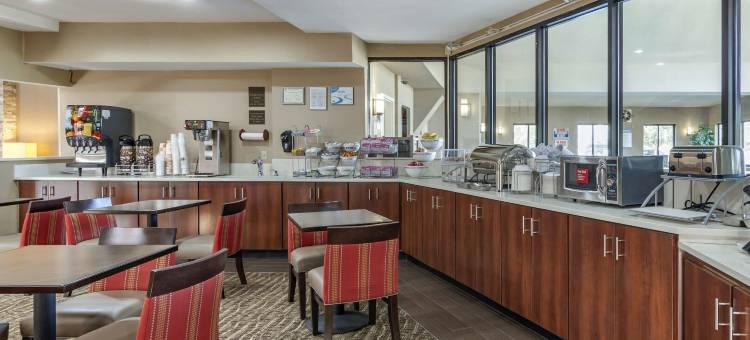 近罗宾斯空军基地舒适套房酒店(Comfort Suites Near Robins Air Force Base)图片