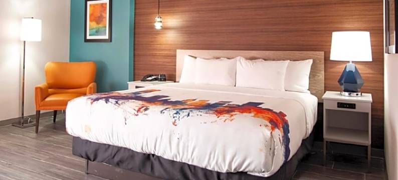 俄克拉何马城机场拉昆塔温德姆套房酒店(La Quinta Inn & Suites by Wyndham Oklahoma City Airport)图片