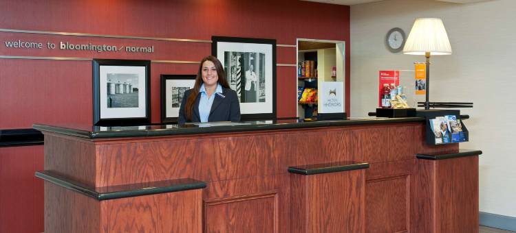 诺尔玛布卢明顿欢朋套房酒店(Hampton Inn & Suites Bloomington-Normal)图片