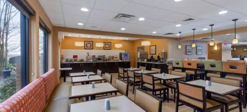 加兹登贝斯特韦斯特优质套房酒店(Best Western Plus Gadsden Hotel  Suites)图片