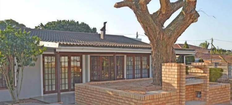 桑兹湖庄园酒店(Lake Sands Manor)图片