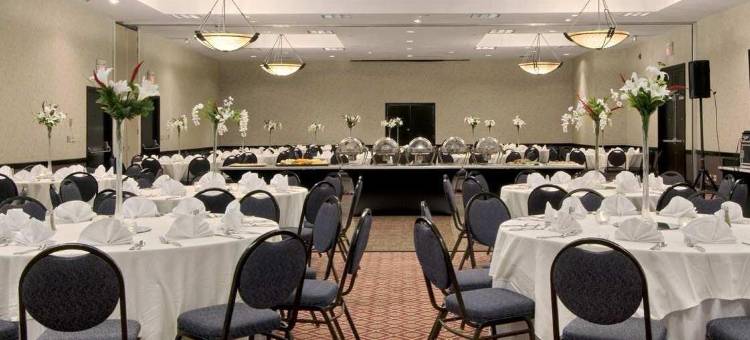 辛辛那提机场希尔顿酒店(Hilton Cincinnati Airport)图片