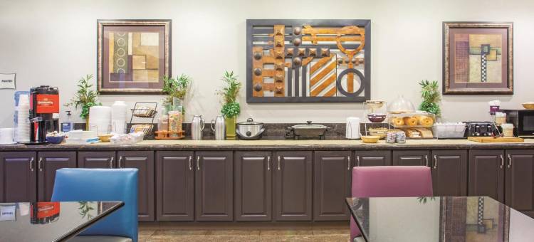 沃尔顿堡滩拉昆塔温德姆套房酒店(La Quinta Inn & Suites by Wyndham Fort Walton Beach)图片