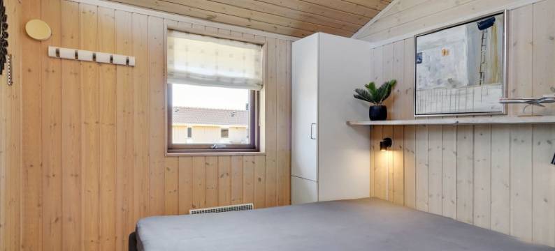 "Ela" - 500m from the Sea图片