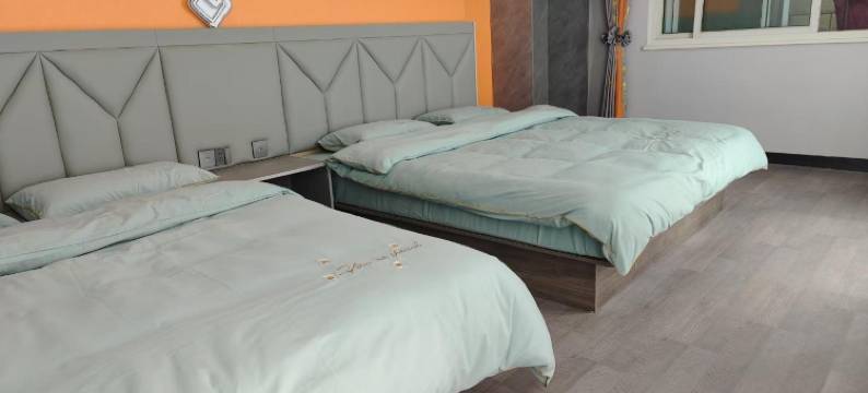 温暖时光电竞主题民宿图片