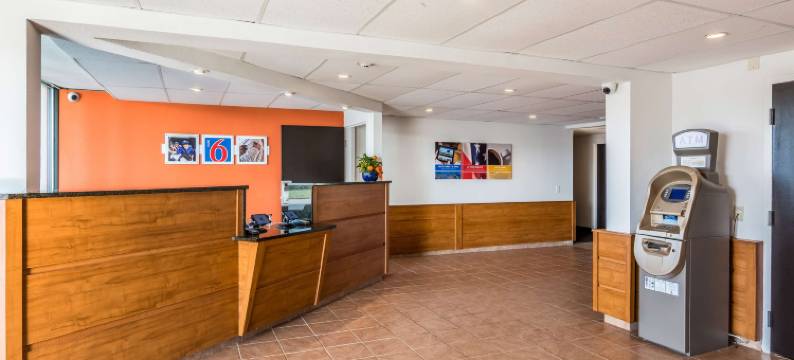 6Ft李彼得博格汽车旅馆(Motel 6 Petersburg, VA - Fort Lee)图片