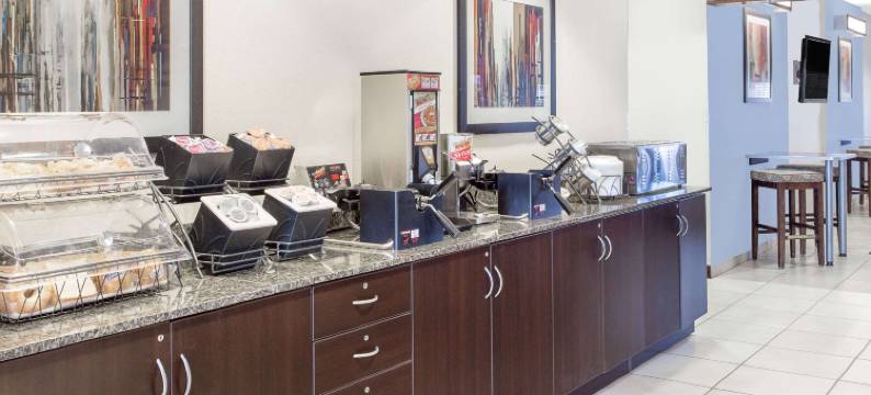 圣安吉洛麦客达套房酒店(Microtel Inn & Suites by Wyndham San Angelo)图片