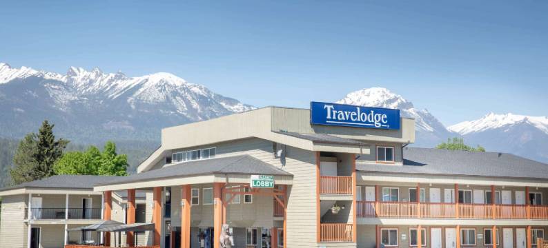 戈尔登Travelodge by Wyndham运动员山林小屋(Travelodge by Wyndham Golden Sportsman Lodge)图片
