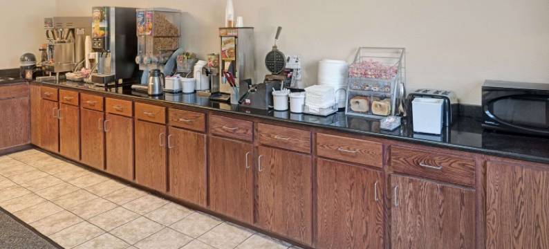 温德姆速8酒店奥马哈I-80西(Super 8 by Wyndham Omaha I-80 West)图片