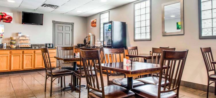 品质酒店-奥斯汀镇-扬斯敦西部(Quality Inn Austintown-Youngstown West)图片