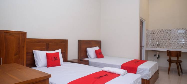 RedDoorz Syariah Near Transmart Pabelan Solo图片