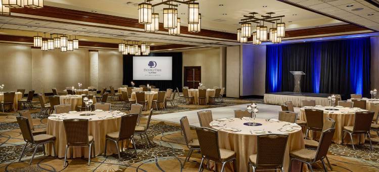 安大略机场逸林酒店(DoubleTree by Hilton Ontario Airport)图片