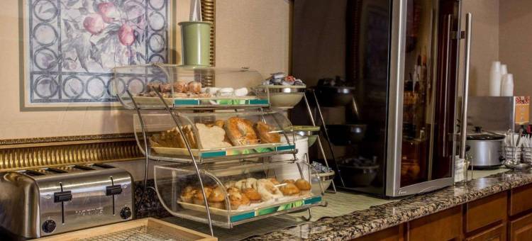 亨特斯维尔凯艺酒店-近诺曼湖(Quality Inn Huntersville Near Lake Norman)图片