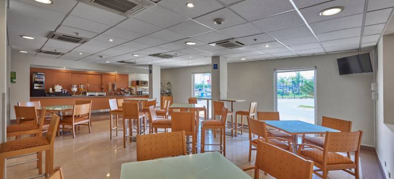 马扎兰万豪城市快捷酒店(City Express by Marriott Mazatlán)图片