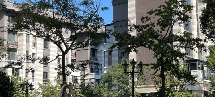 君临海悦公寓(南滨路分店)图片