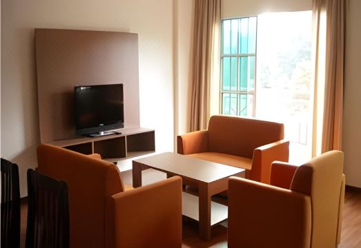 Patrick's Apartment @ Iris House Resort Hotel Overview