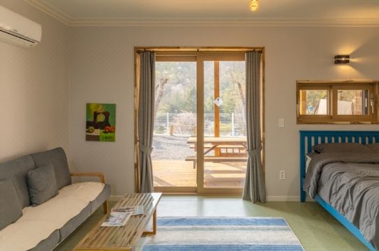 Gurye Flora Pension Hotel Overview