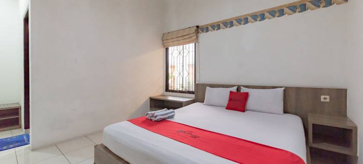 阿伦柯塔苏卡布米附近瑞德多兹酒店(RedDoorz Near Taman Kota Lapang Merdeka Sukabumi)图片