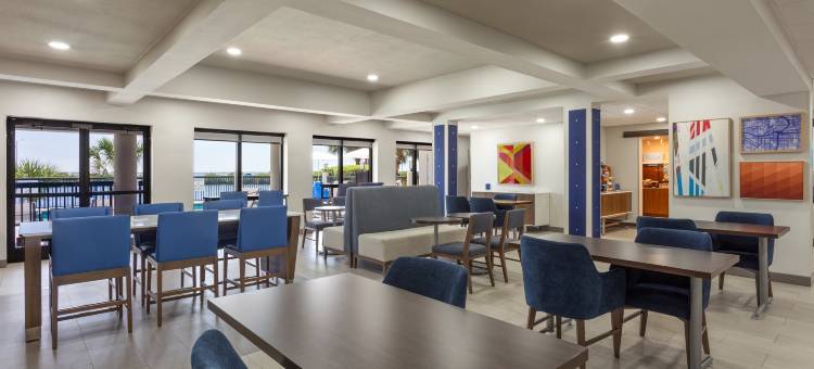 坦帕机场智选假日酒店(Holiday Inn Express & Suites Tampa Airport)图片