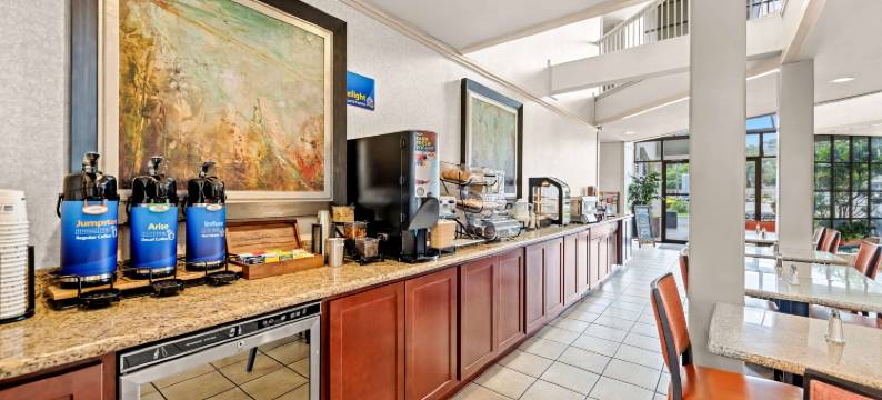 迪安萨贝斯特韦斯特酒店(Best Western de Anza Inn)图片