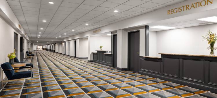 洲际酒店集团皇冠假日酒店路易斯威尔机场博览中心(Crowne Plaza Louisville Airport Expo Ctr)图片