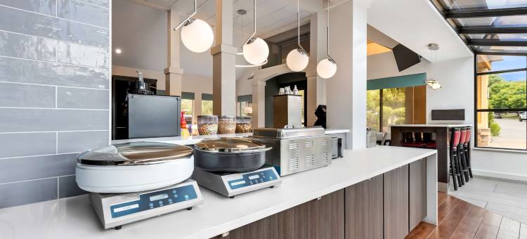 Best Western Plus Parkway Inn图片