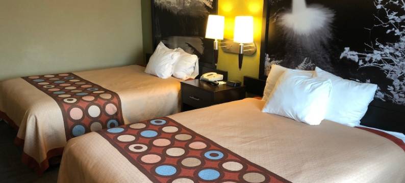 拉格兰德速8酒店(Super 8 by Wyndham LaGrande)图片