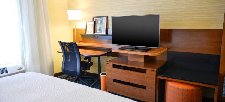 坎顿南部万枫酒店及套房(Fairfield Inn & Suites Canton South)图片