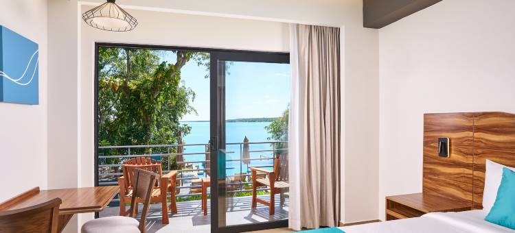 克里斯塔利诺滨海酒店餐厅和SPA(Cristalino Lagoon Front Hotel, Restaurant & Spa)图片