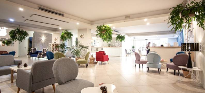 森蒂多米奇勒吉亚特罗佩亚度假村(Sentido Michelizia Tropea Resort)图片