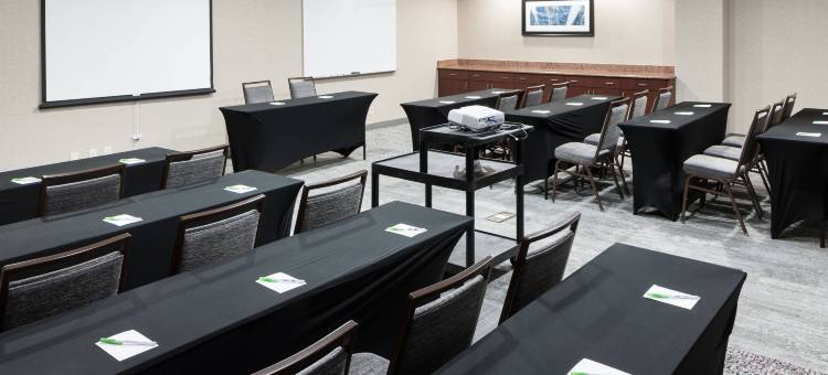 迈阿密海豚购物中心万怡酒店(Courtyard Miami at Dolphin Mall)图片