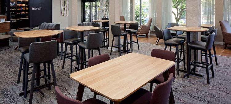 杜克大学达拉姆市中心万怡酒店(Courtyard Durham Near Duke University/Downtown)图片