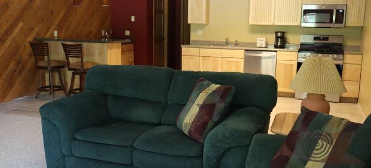 Clean and Comfortable Up-Scale Home in Country Setting图片