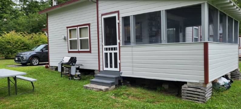Cozy Cabin on Cobbossee Lake near Lakeside Marina图片