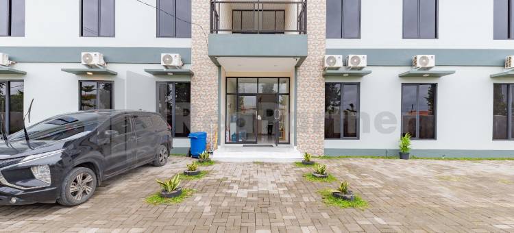 Zumo Home Tegal Mitra RedDoorz图片