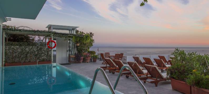 玛里纳里维埃拉酒店(Hotel Marina Riviera)图片