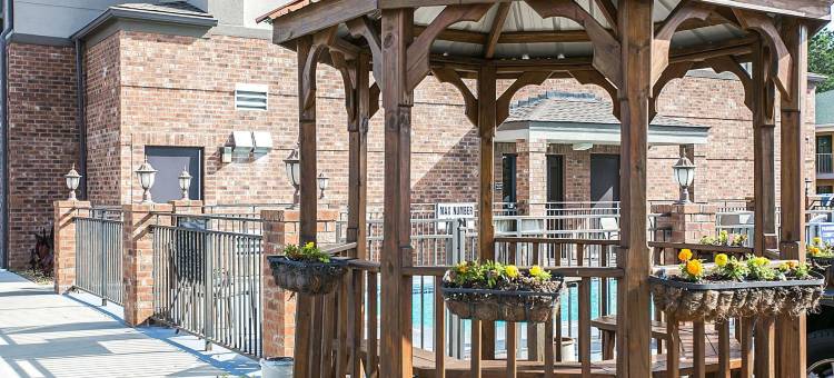 奥古斯塔西部舒适酒店及套房，靠近戈登堡(Comfort Inn & Suites Augusta West Near Fort Gordon)图片