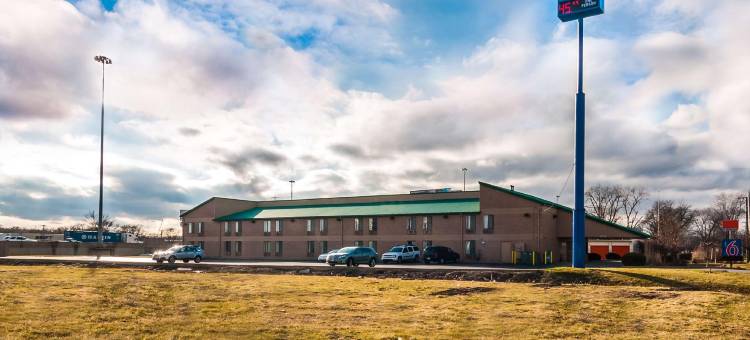 兰辛南芝加哥6号汽车旅馆(Motel 6 Lansing, IL - Chicago South)图片
