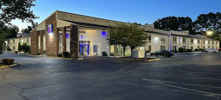 格林斯伯勒机场6号汽车旅馆(Motel 6 Greensboro, NC - Airport)图片