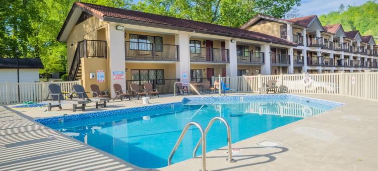 加特林堡市中心速8酒店及会议中心(Super 8 by Wyndham Downtown Gatlinburg at Convention Center)图片