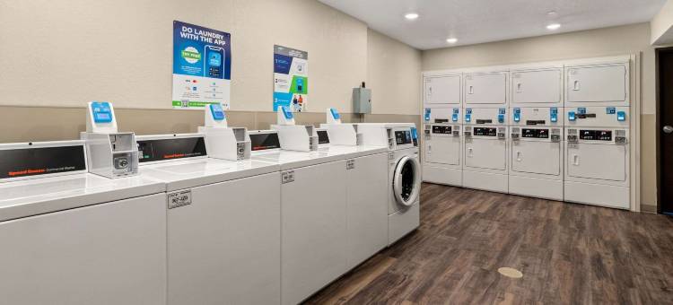 伍德斯普林套房酒店保龄球绿色I-65(WoodSpring Suites Bowling Green I-65)图片
