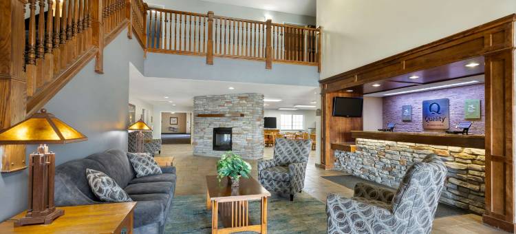 麦迪逊堡凯艺套房酒店 - 近 61 号公路(Quality Inn & Suites Fort Madison Near Hwy 61)图片