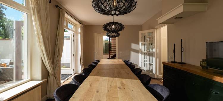 福尔图亨的家庭别墅(Family Villa in Voorthuizen)图片