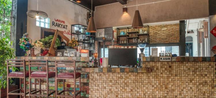 红多兹Plus酒店-近三宝垄警察学院3号(RedDoorz Plus Near Akademi Kepolisian Semarang 3)图片