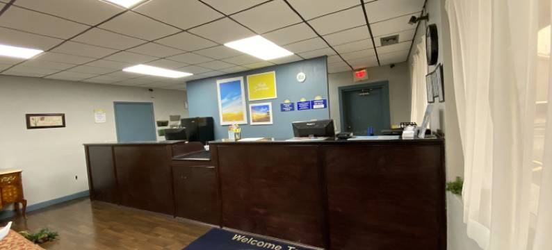 欧文斯伯勒南罗德威酒店(Rodeway Inn Owensboro South)图片