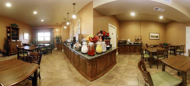 尤凯亚舒适套房酒店(Comfort Inn & Suites Ukiah Mendocino County)图片