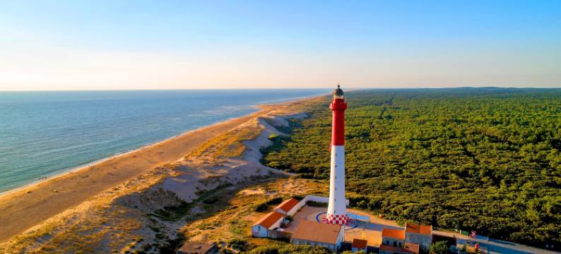 阿祖雷亚龙瑟莱班酒店(Azureva Ronce les Bains)图片